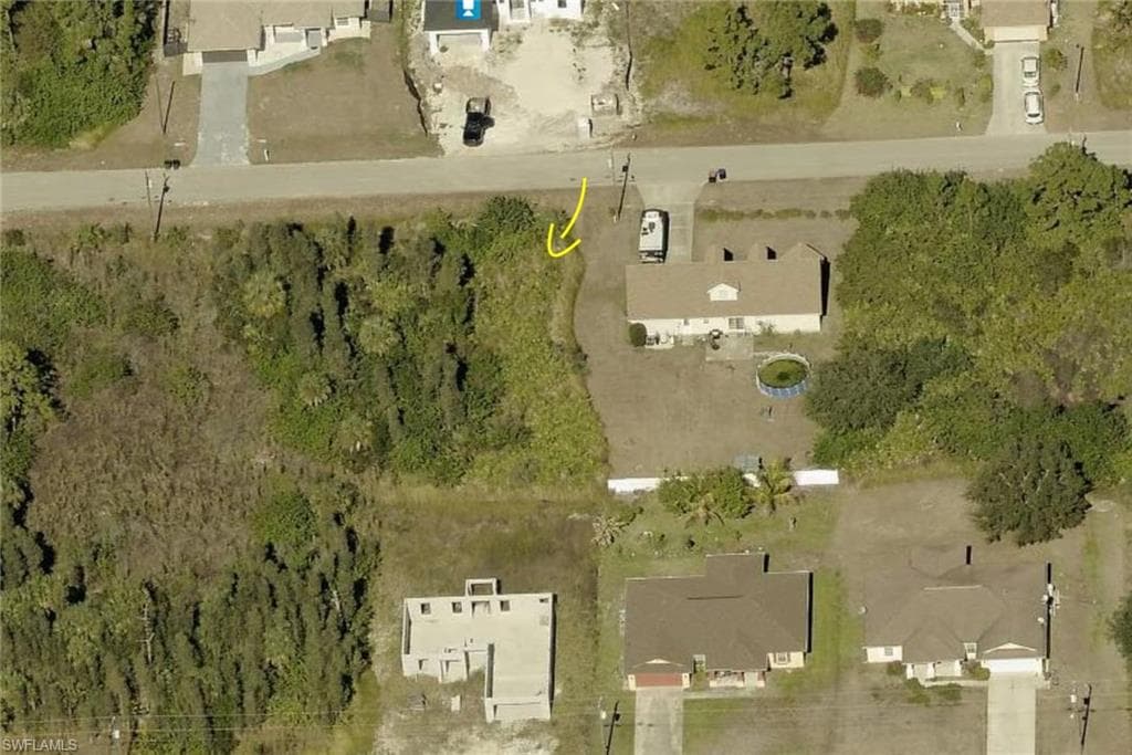 2715 24th ST W LEHIGH ACRES, FL 33971