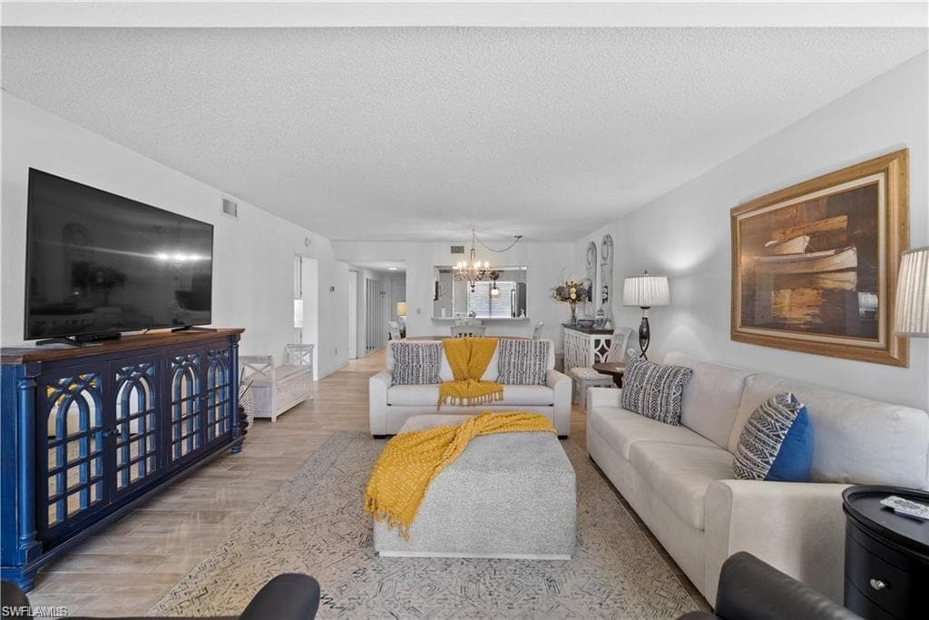 7430 Lake Breeze DR 402 FORT MYERS, FL 33907
