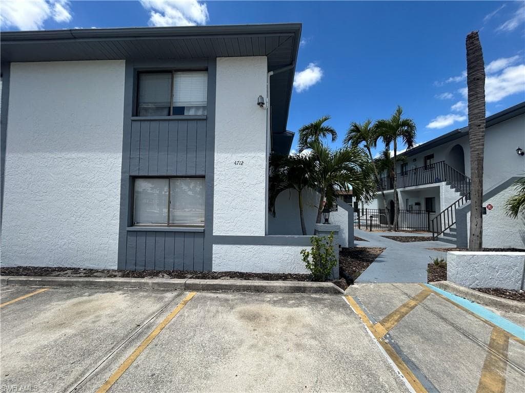 4708 SE 5th PL 204 CAPE CORAL, FL 33904