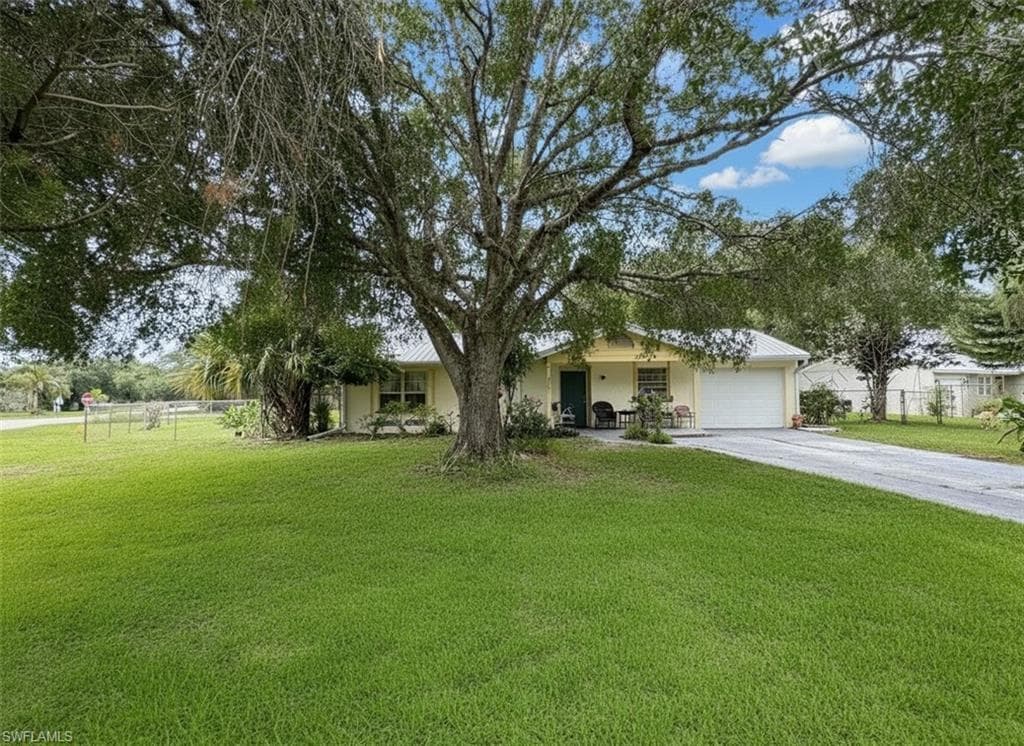 4001 Bishop CIR LABELLE, FL 33935
