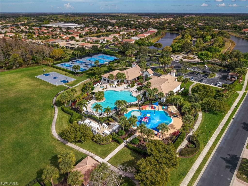10305 Longleaf Pine CT FORT MYERS, FL 33913