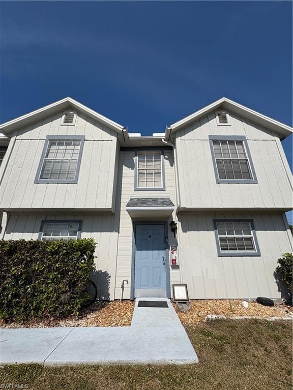 1005 SW 48th TER 8 CAPE CORAL, FL 33914