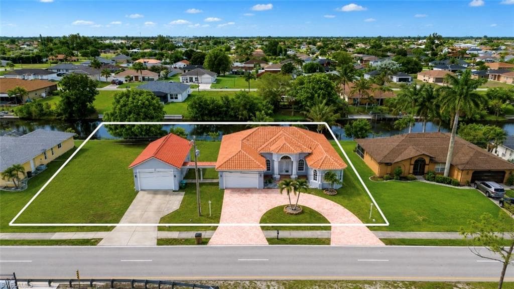 219 Gleason PKWY CAPE CORAL, FL 33914