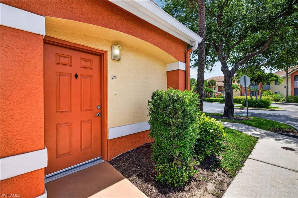 6361 Aragon WAY 208 FORT MYERS, FL 33966