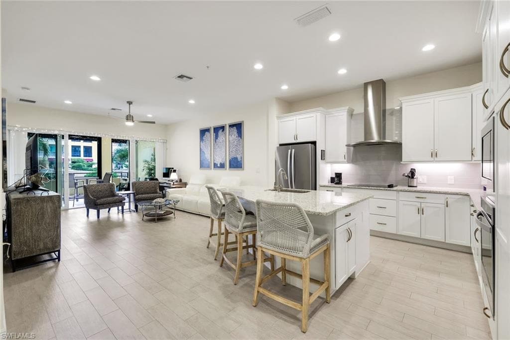 21530 Strada Nuova CIR 205 ESTERO, FL 33928