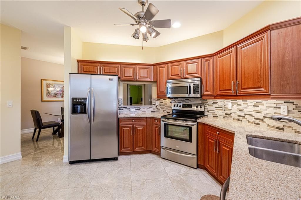 3735 Fieldstone BLVD 903 NAPLES, FL 34109