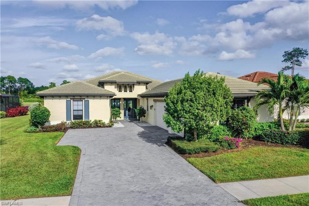2175 Antigua LN NAPLES, FL 34120
