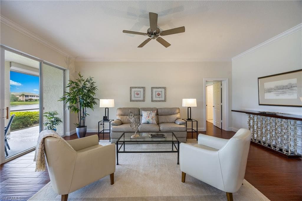 558 Vintage Reserve LN 19A NAPLES, FL 34119
