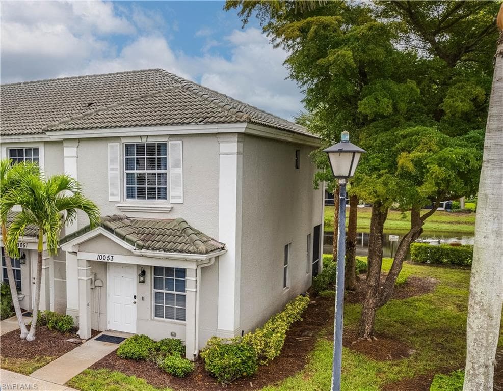 10053 Poppy Hill DR FORT MYERS, FL 33966