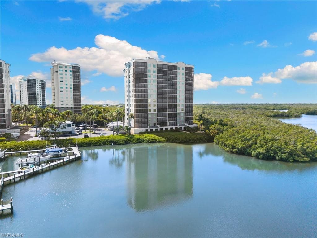 420 Cove Tower DR 804 NAPLES, FL 34110