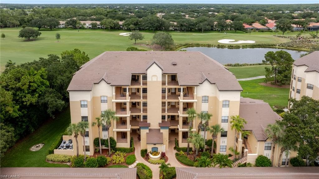 200 Vintage CIR 103 NAPLES, FL 34119