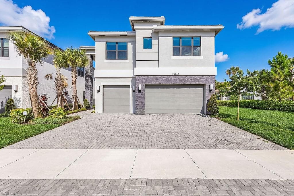 20269 Fair Oak LN ESTERO, FL 33928
