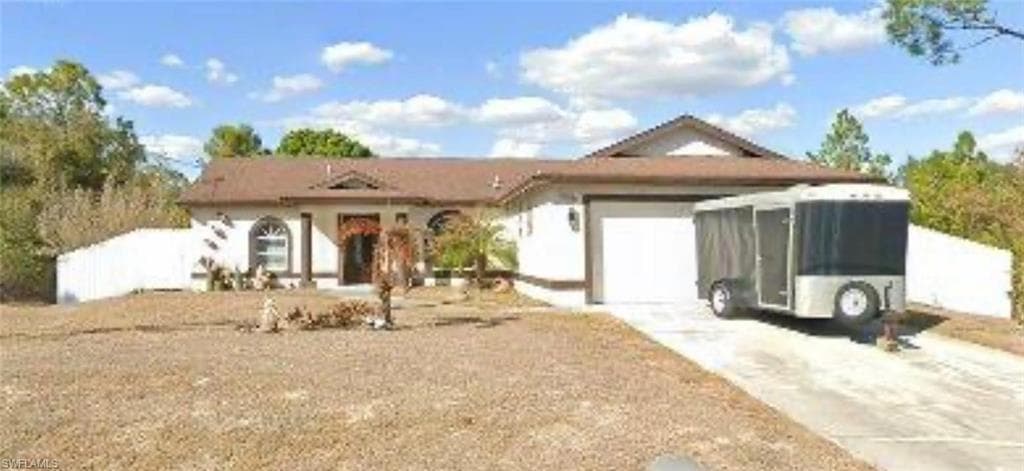 2606 51st ST W LEHIGH ACRES, FL 33971