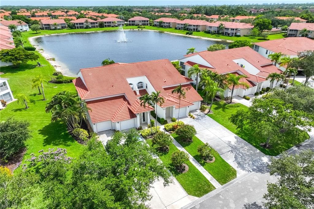 2650 Creek LN 202 NAPLES, FL 34119