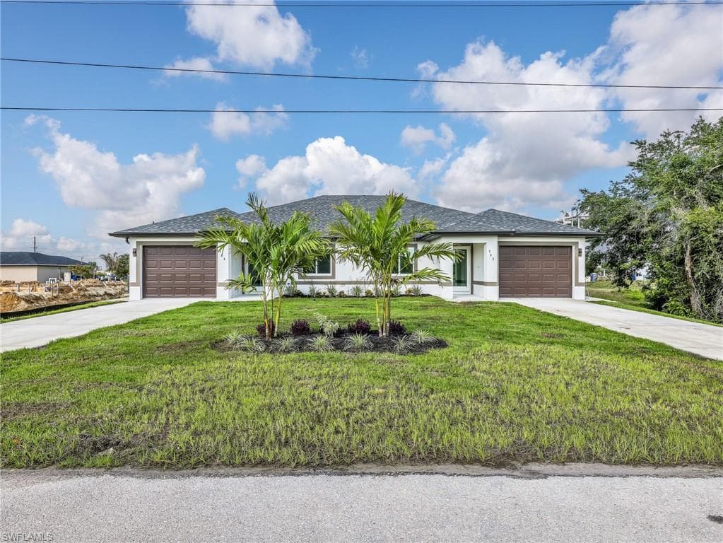 362/364 Petite AVE LEHIGH ACRES, FL 33974