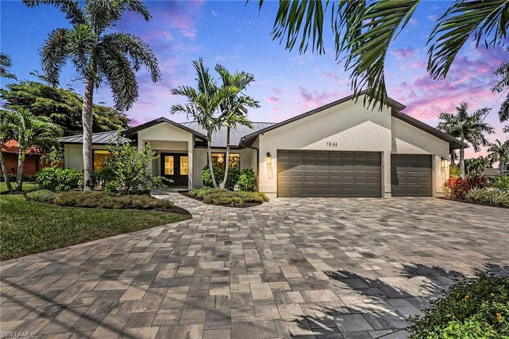 1533 SW 57th TER CAPE CORAL, FL 33914