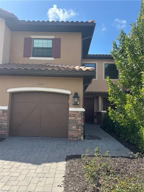 15320 LUCERNA ST 102 NAPLES, FL 34114