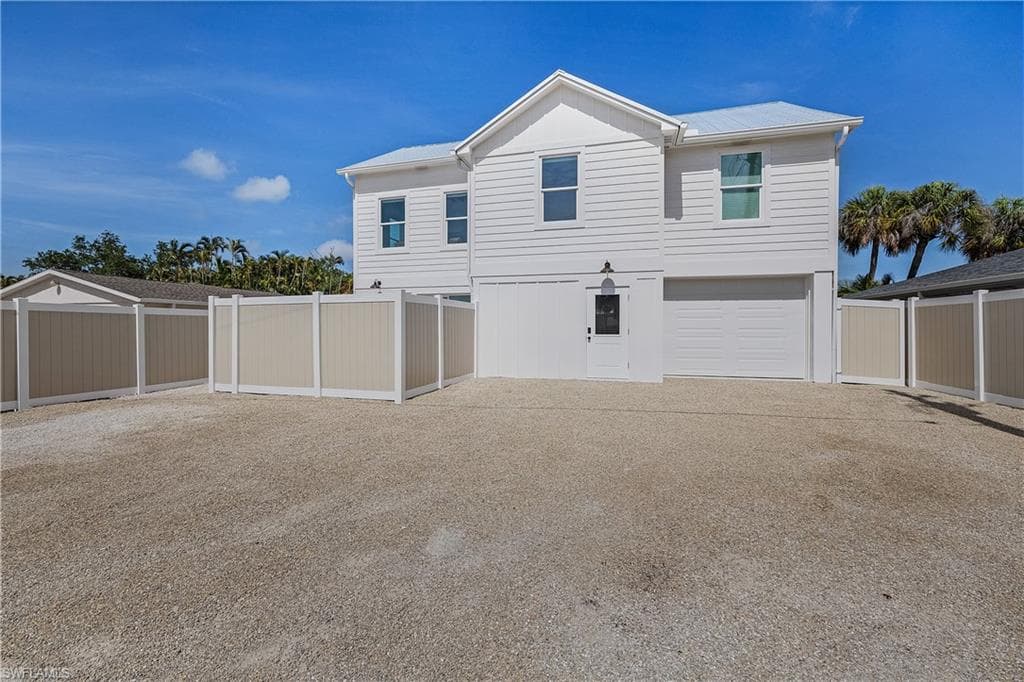 2551 Tamarind ST ST. JAMES CITY, FL 33956