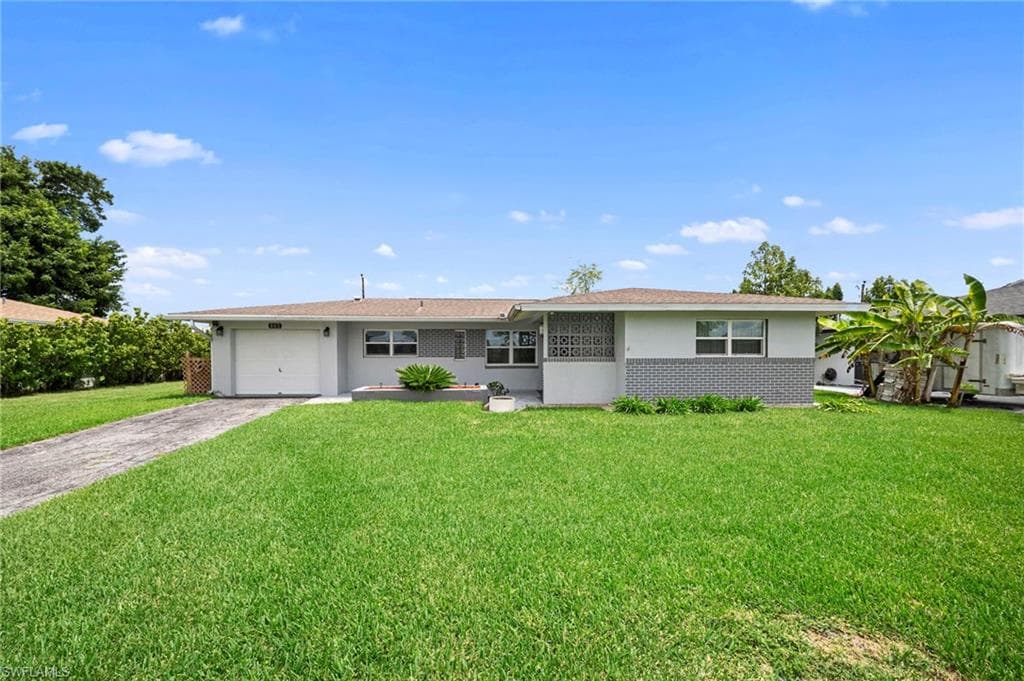 803 Monet ST LEHIGH ACRES, FL 33936