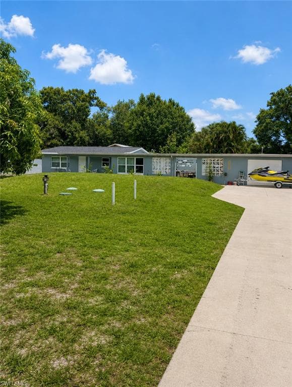 257 Evergreen RD NORTH FORT MYERS, FL 33903