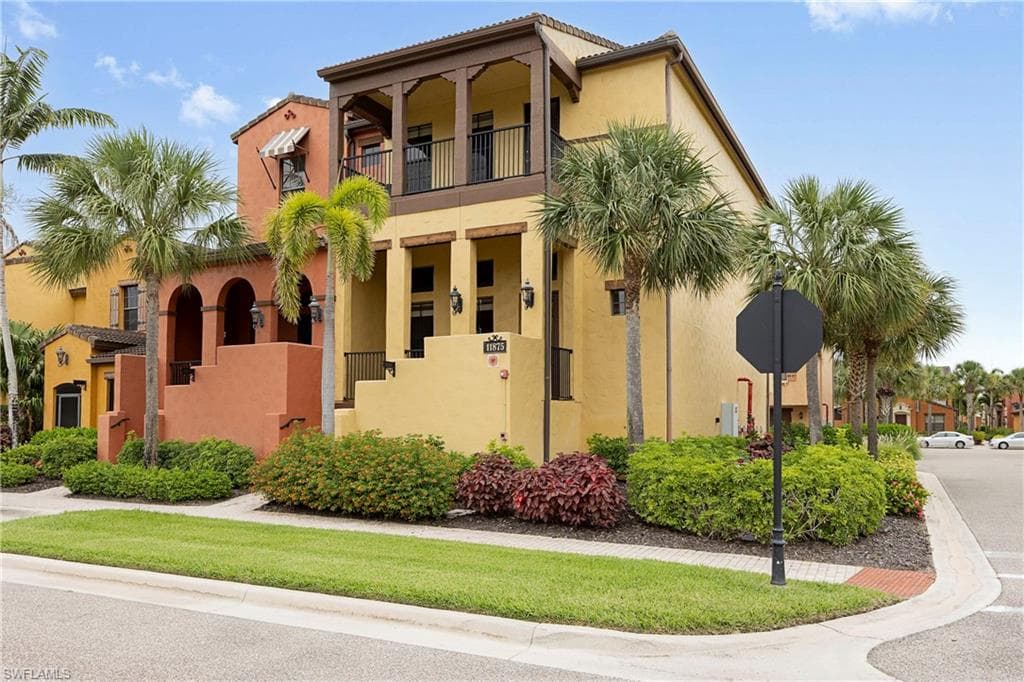 11875 Izarra WAY 8712 FORT MYERS, FL 33912