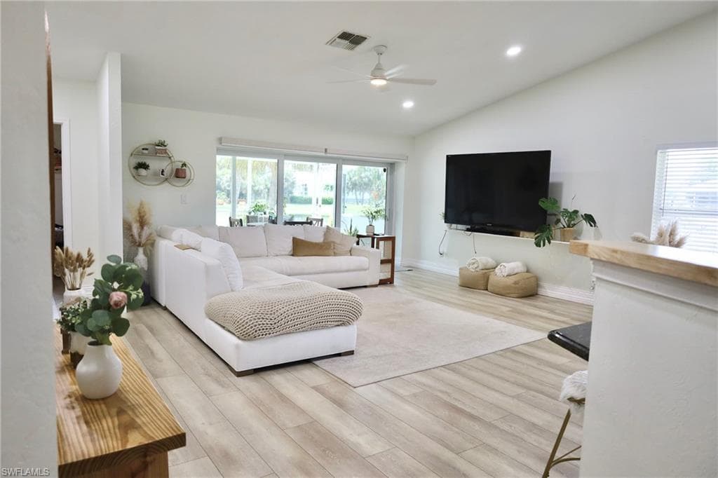 6123 Montego Bay LOOP FORT MYERS, FL 33908