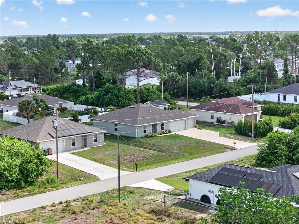3014 38th ST SW LEHIGH ACRES, FL 33976