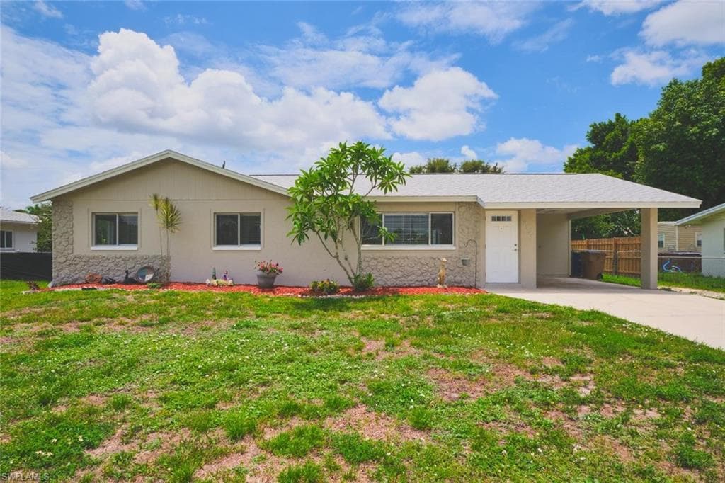 13239 Caribbean BLVD FORT MYERS, FL 33905