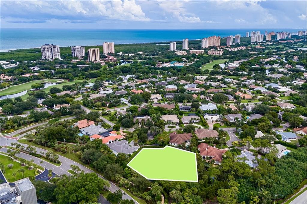 808 Whimbrel CT NAPLES, FL 34108