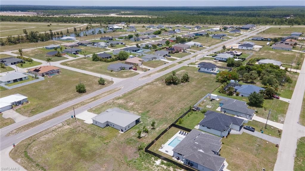2731 Nelson RD N CAPE CORAL, FL 33993