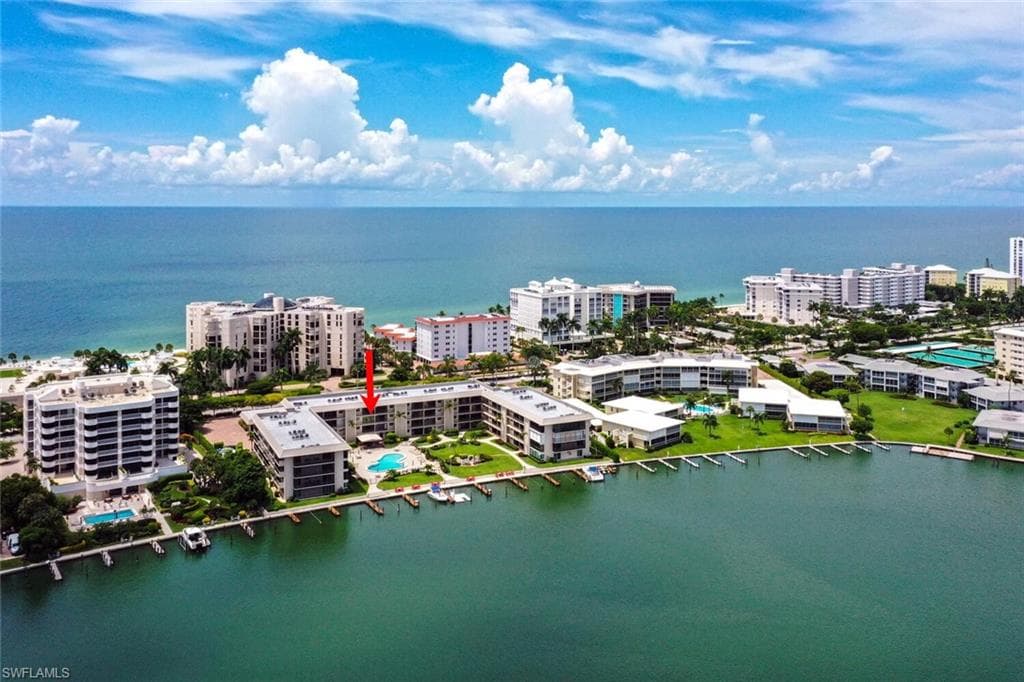 3200 Gulf Shore BLVD N 308 NAPLES, FL 34103