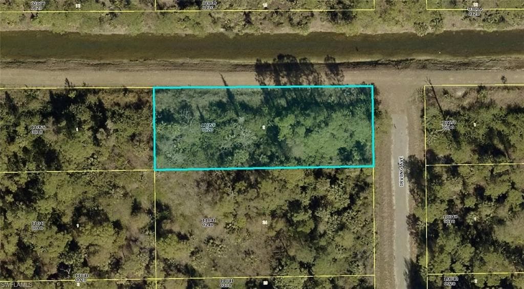 325 Irving AVE LEHIGH ACRES, FL 33936