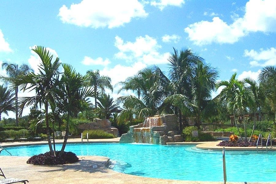 713 Regency Reserve CIR 5901 NAPLES, FL 34119