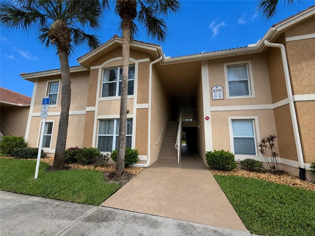 8245 Ibis Club DR 403 NAPLES, FL 34104