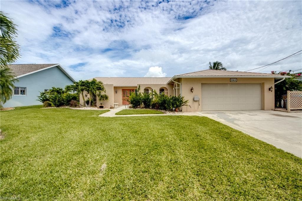 205 SW 8th ST CAPE CORAL, FL 33991