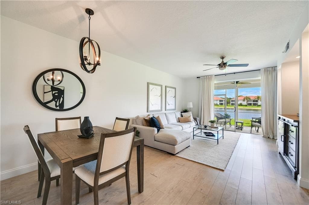 6650 Huntington Lakes CIR 102 NAPLES, FL 34119