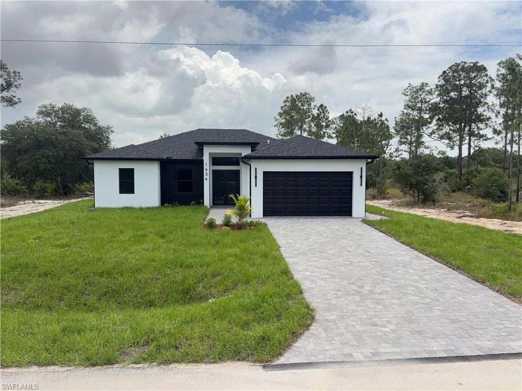 1654 Poinsettia AVE LEHIGH ACRES, FL 33972