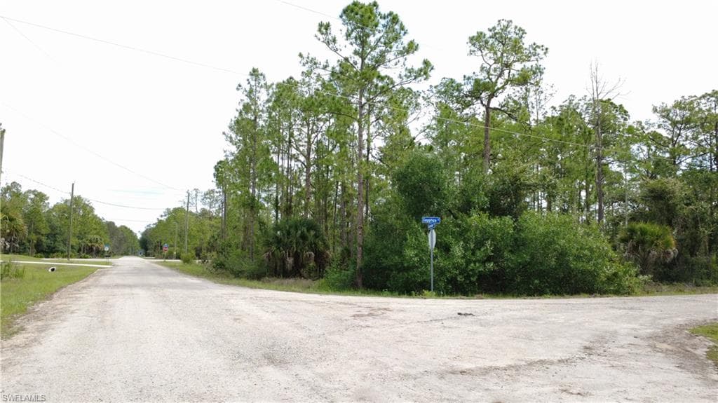 346 Sapphire ST LEHIGH ACRES, FL 33972
