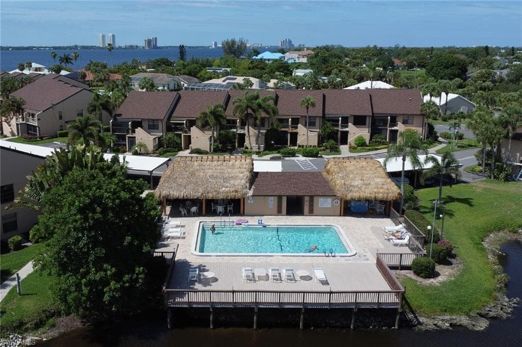 15456 ADMIRALTY CIR 10 NORTH FORT MYERS, FL 33917