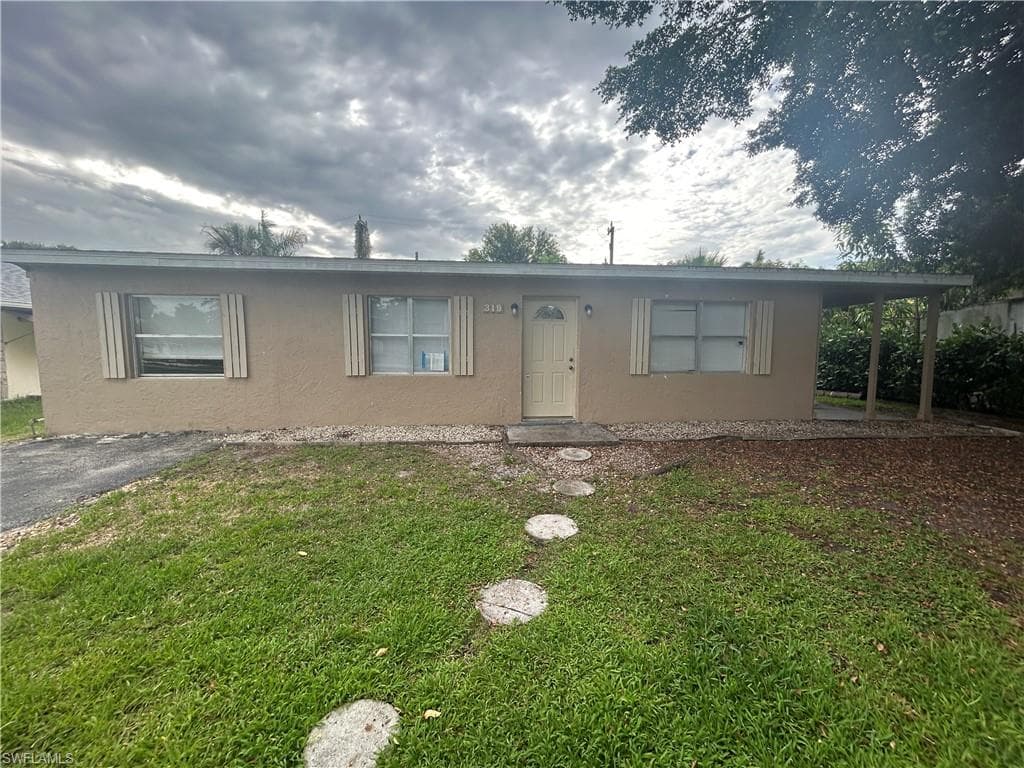 319 Montgomery AVE FORT MYERS, FL 33905