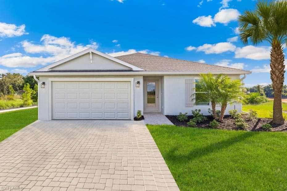 3304 26TH ST W LEHIGH ACRES, FL 33971