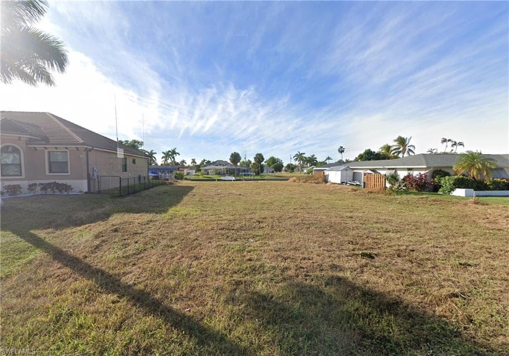 1110 Lucerne AVE CAPE CORAL, FL 33904
