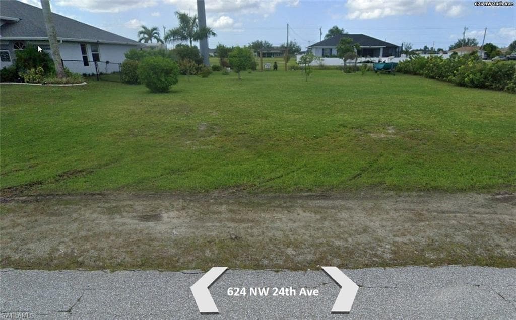 624 NW 24th AVE CAPE CORAL, FL 33993