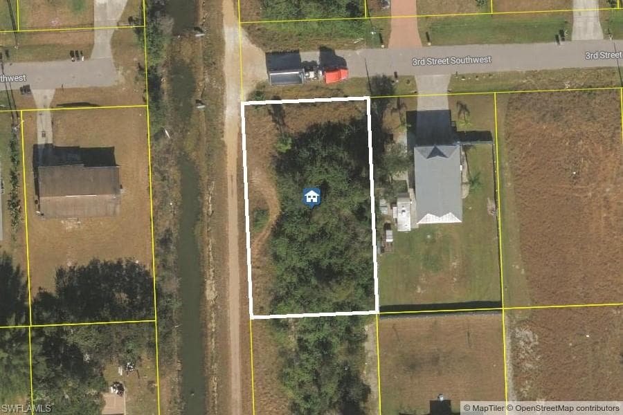 4019 3rd ST SW LEHIGH ACRES, FL 33976