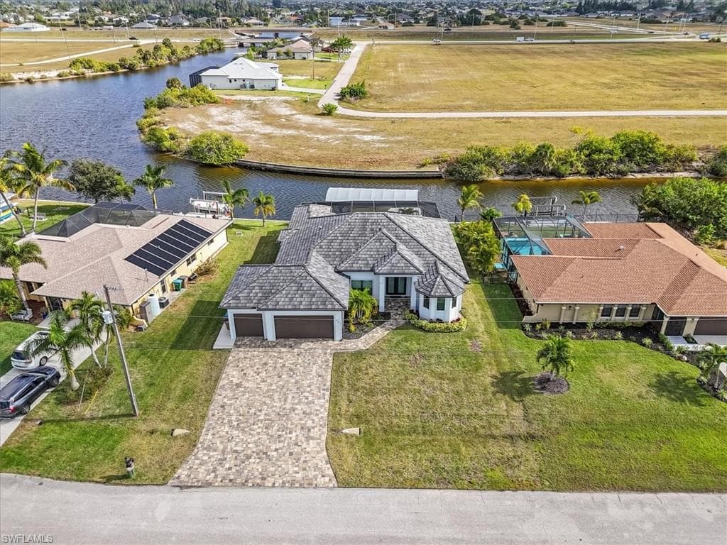 901 NW 33rd PL CAPE CORAL, FL 33993