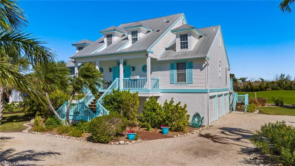 1425 Causey CT SANIBEL, FL 33957