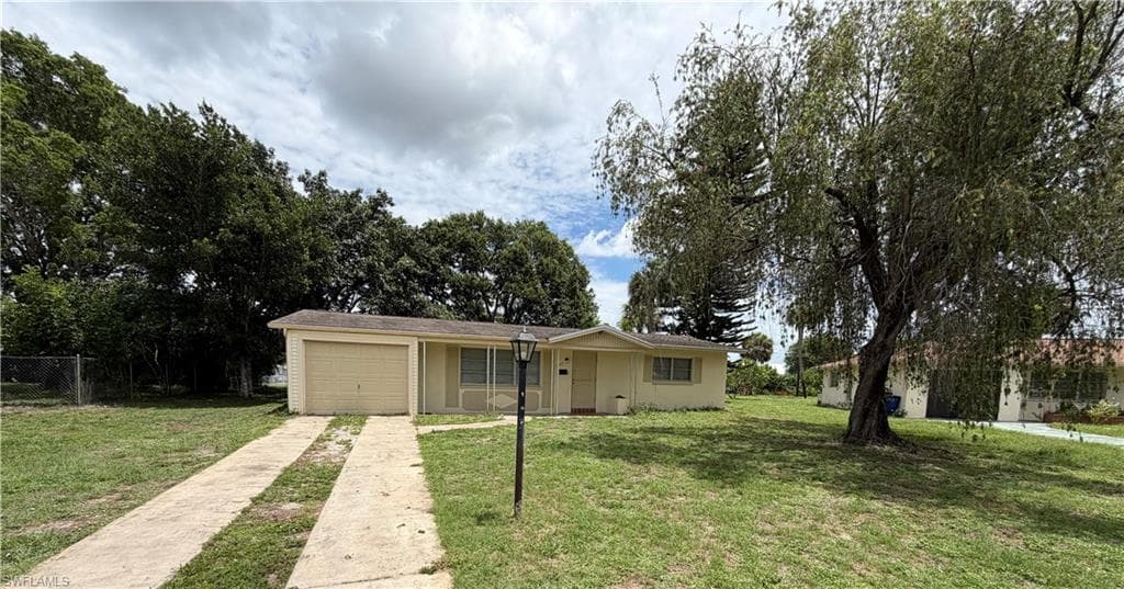 1407 Juddale ST E LEHIGH ACRES, FL 33936