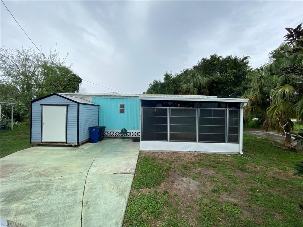 234 Lamplighter LN NORTH FORT MYERS, FL 33917