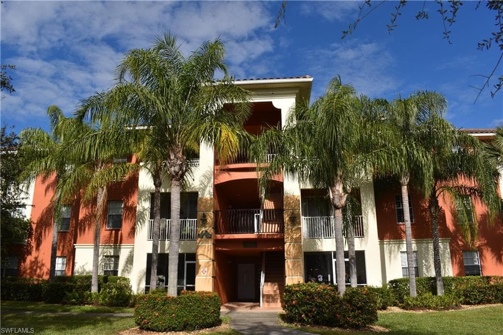 3968 Pomodoro CIR 202 CAPE CORAL, FL 33909