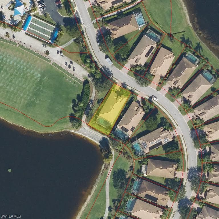 10259 Gator Bay CT NAPLES, FL 34120